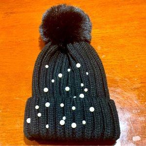 Winter Snow Beanie Knit Hat with Pom-Pom and Faux Pearl Accents Black NWT